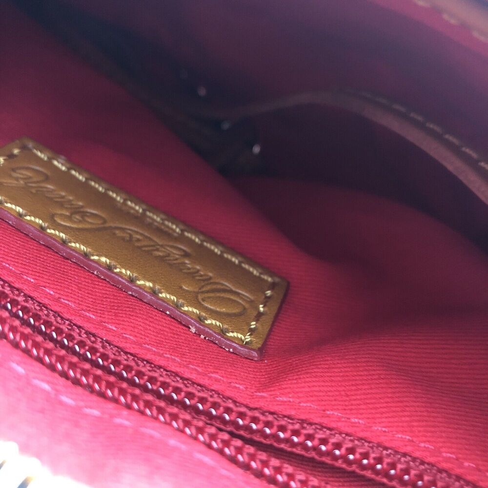DOONEY & BOURKE 1975 Signature Purse DB Handbag black and gold with red lining - Picture 13 of 13